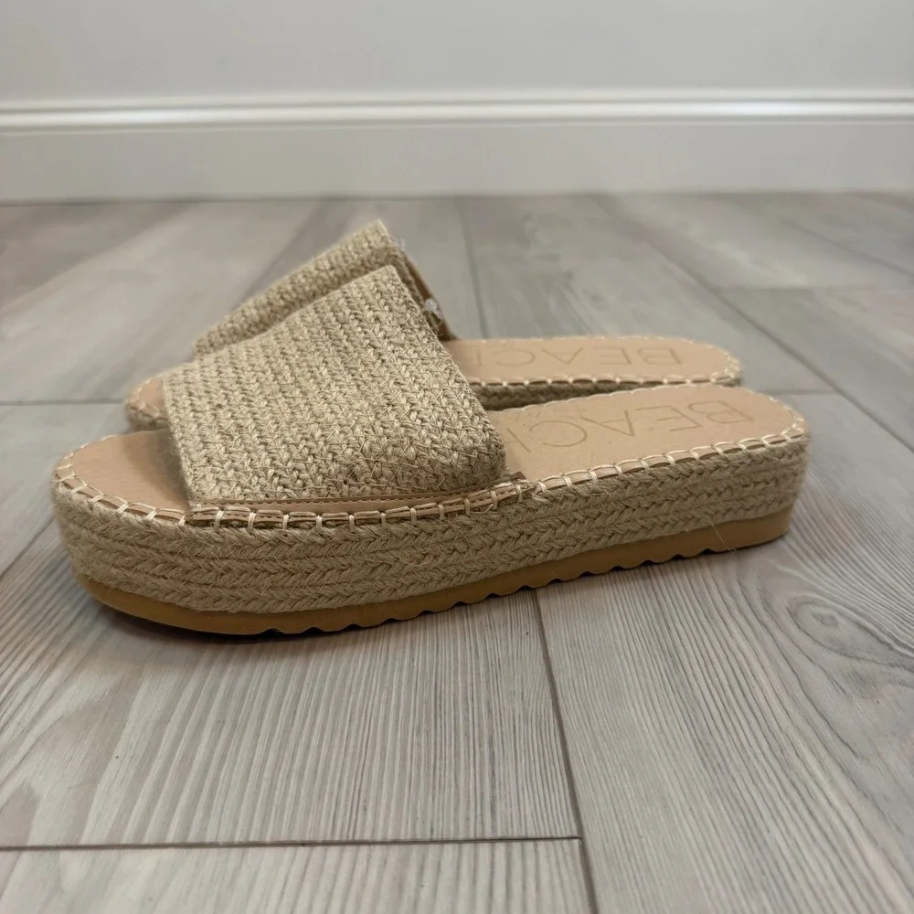Beach by Matisse Women 10M Tan Woven Jute Platform Espadrille Slide Sandals